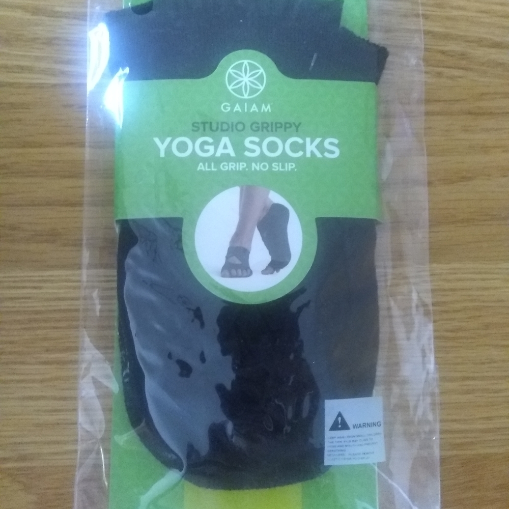 Yoga mat sling, yoga socks, yoga block.